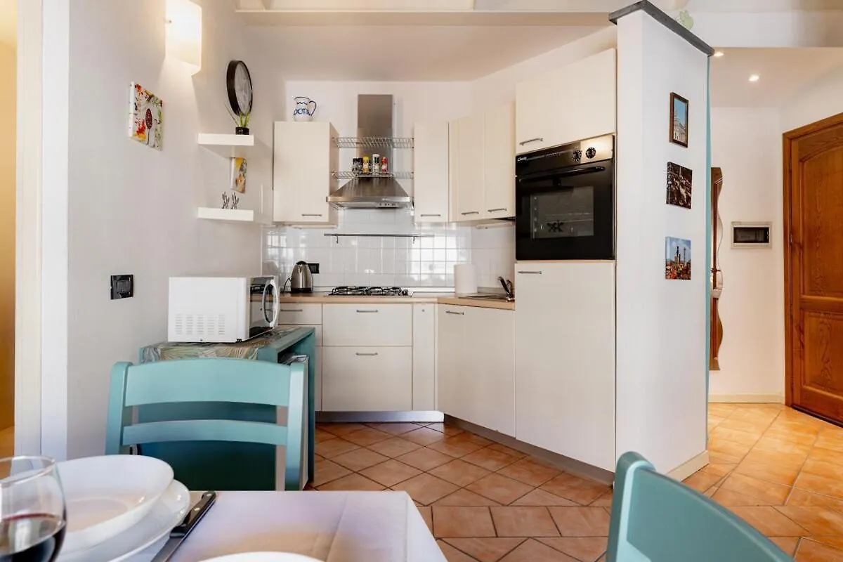 Porta Santa Maria - Comfortable Apartment Lucca 0*,  Italia