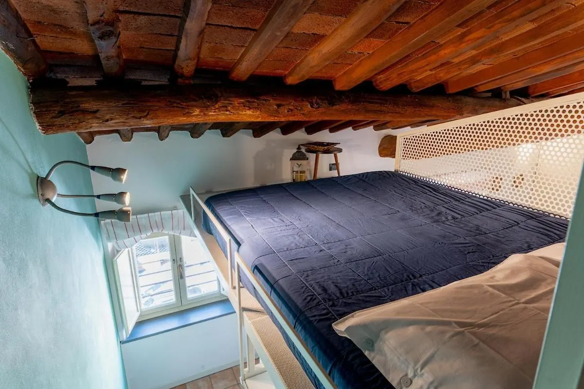 Porta Santa Maria - Comfortable Apartment Lucca Italia