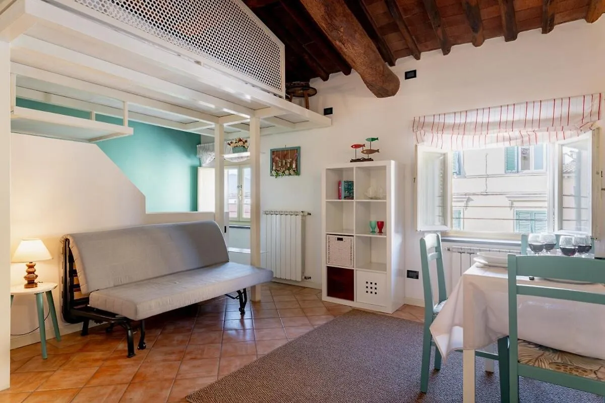 Porta Santa Maria - Comfortable Apartment Lucca